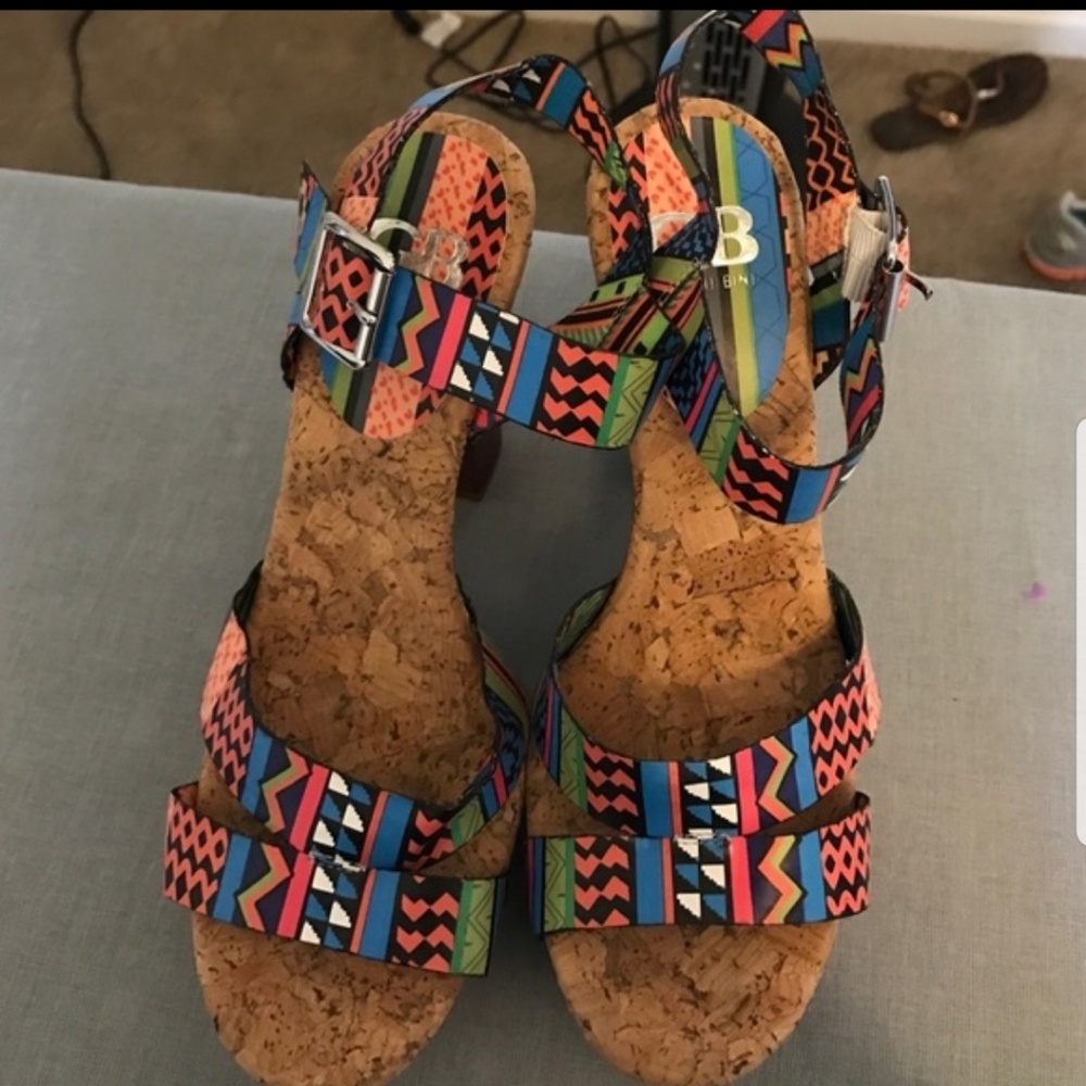 Gianni Bini Tribal Chunky Wood Heel Shoes